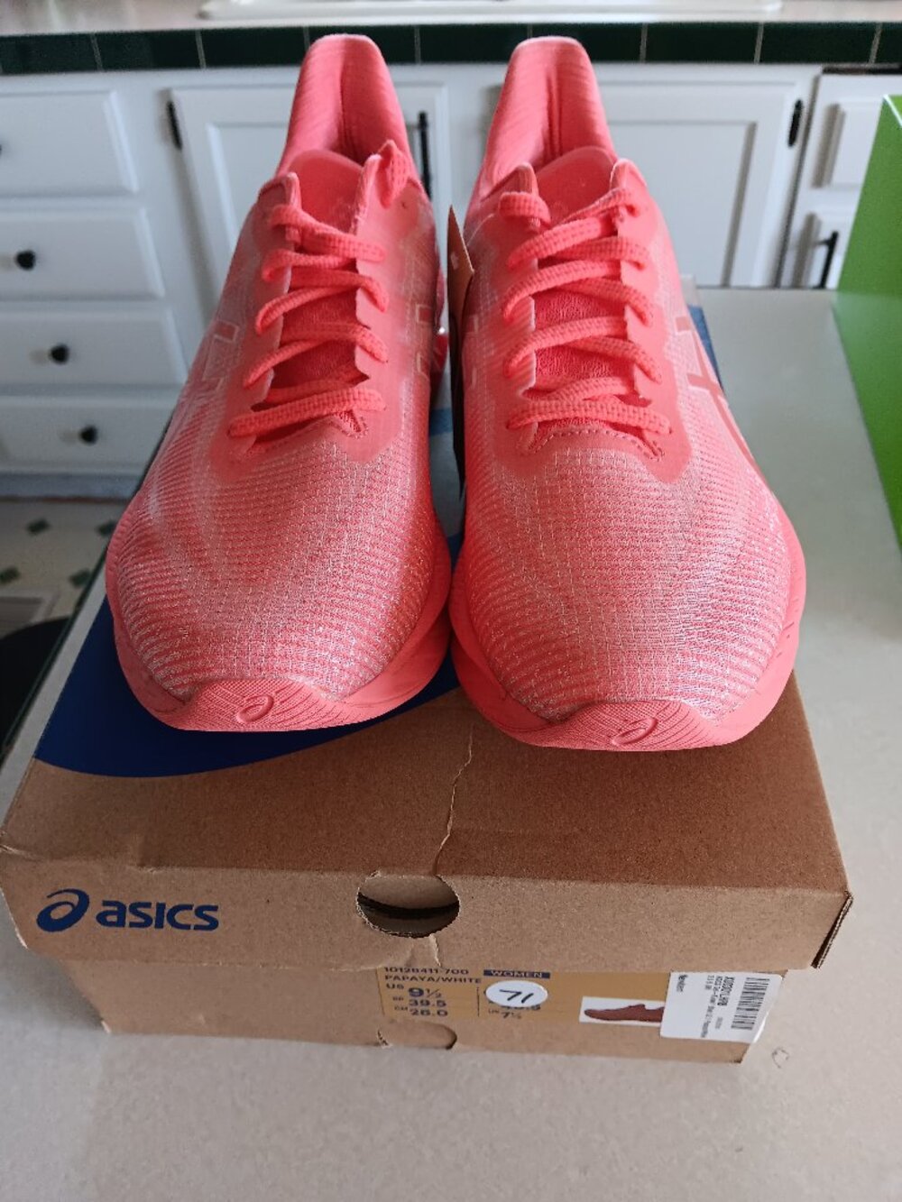 Womens Asics Gel-Kinsei Blast size 9.5
